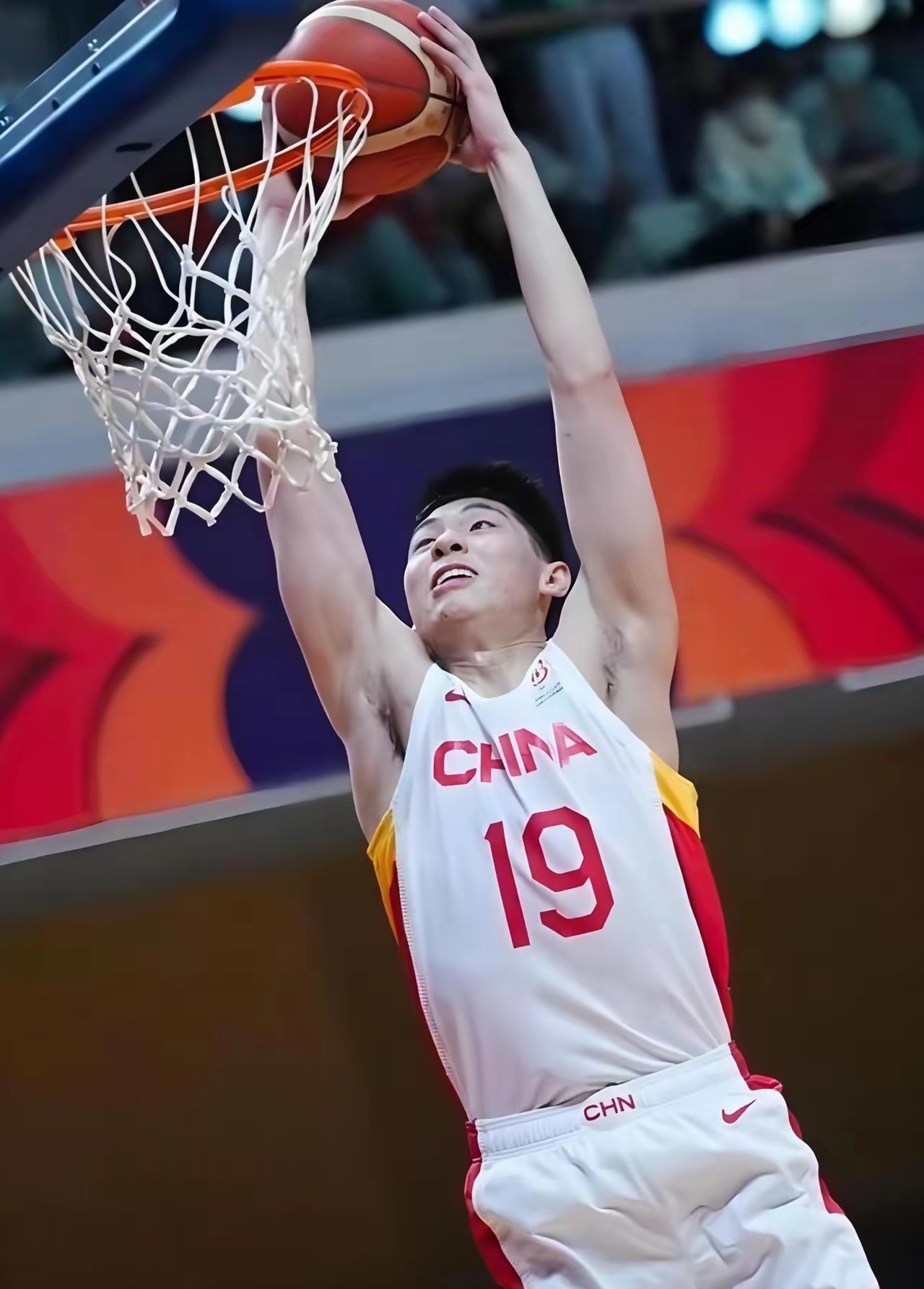 转折点！迈阿密热火内部沟通；CBA常规赛关键时刻攻防权衡；气氛紧张；阵容厚度经受考验的简单介绍-九游官网